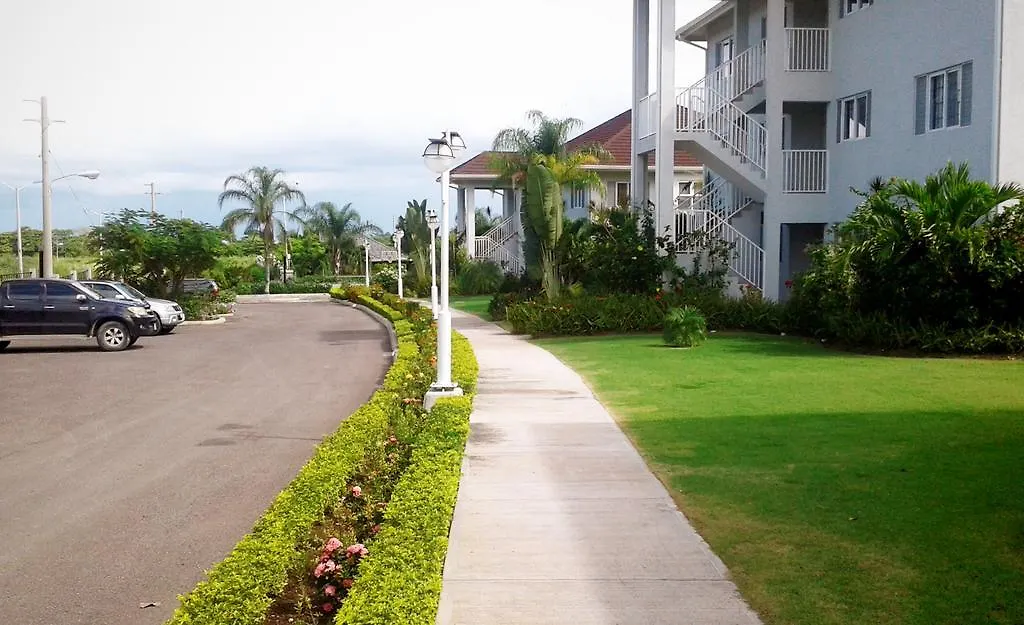 Fern Court Apartment At Richmond