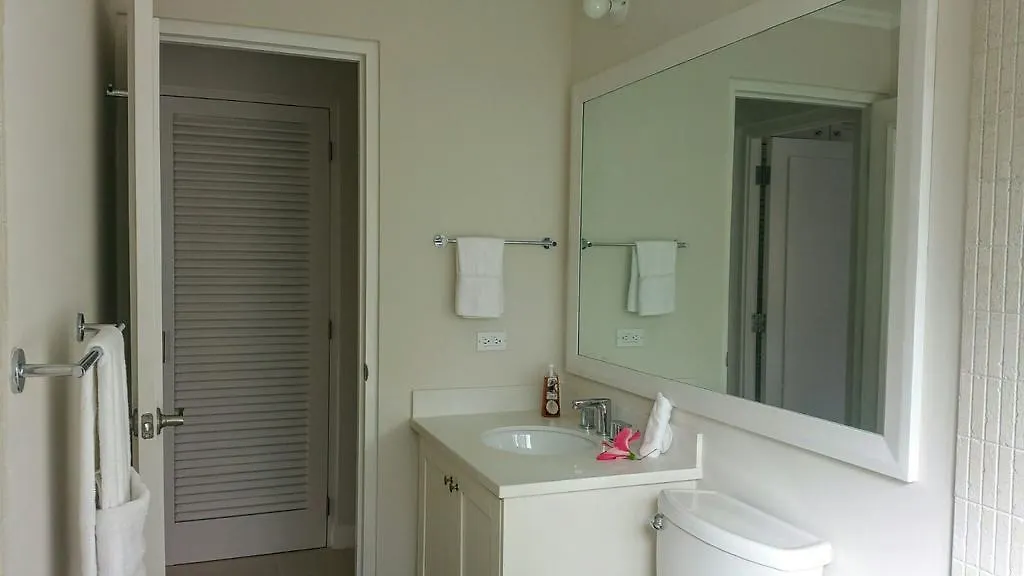 Fern Court Apartment At Richmond