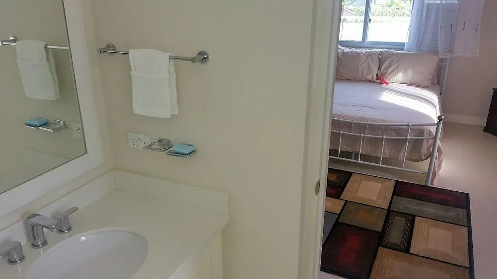 Fern Court Apartment At Richmond