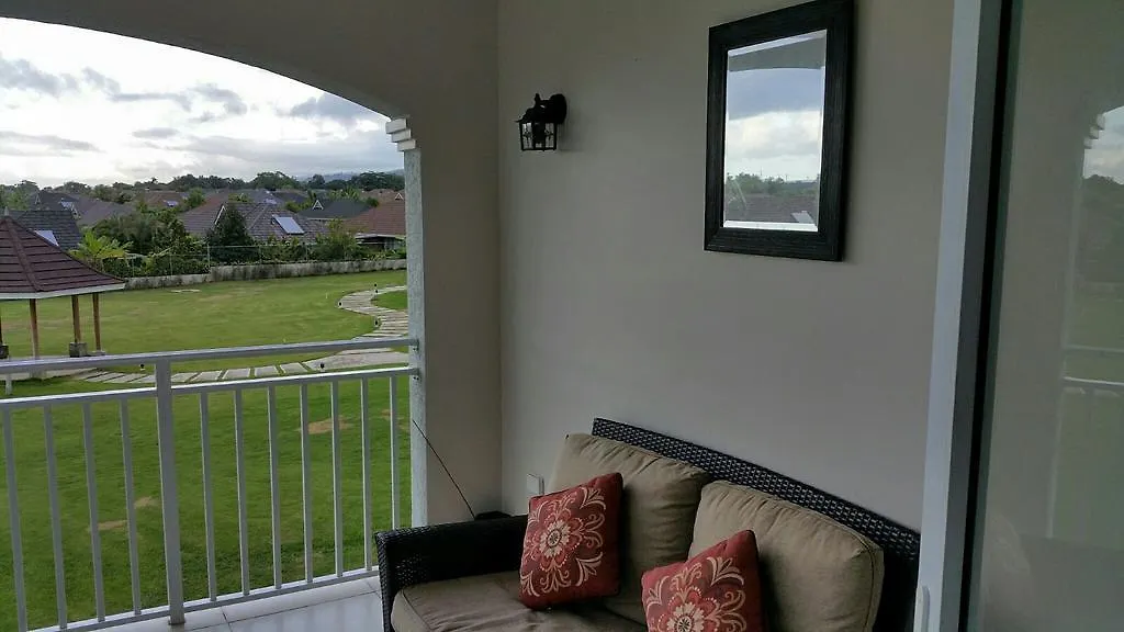 Fern Court Apartment At Richmond