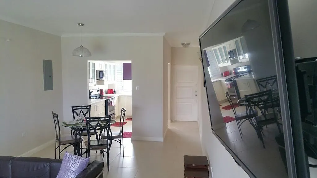Fern Court Apartment At Richmond