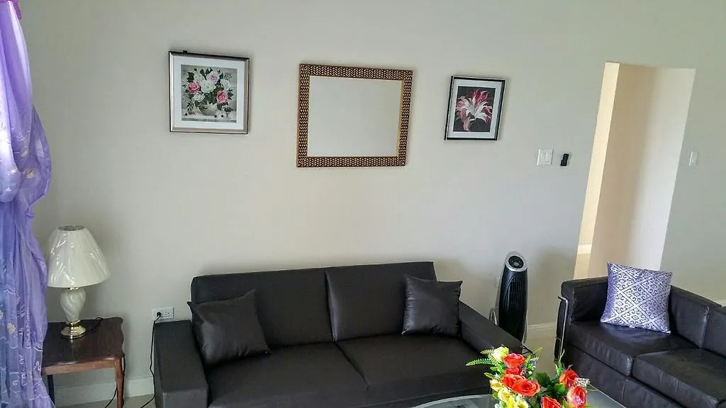 Fern Court Apartment At Richmond 0*,