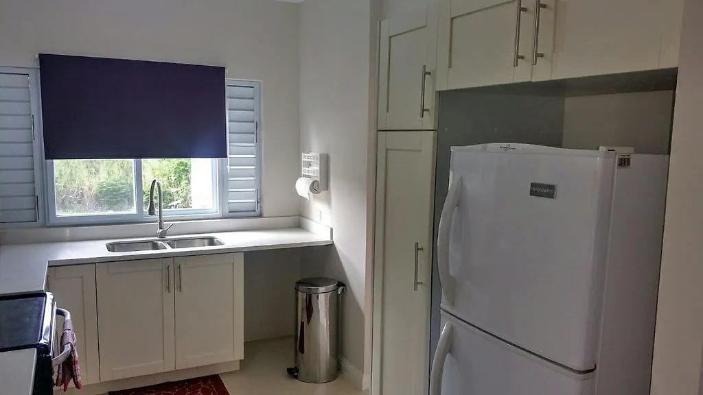 Fern Court Apartment At Richmond