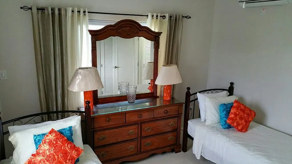 Fern Court Apartment At Richmond