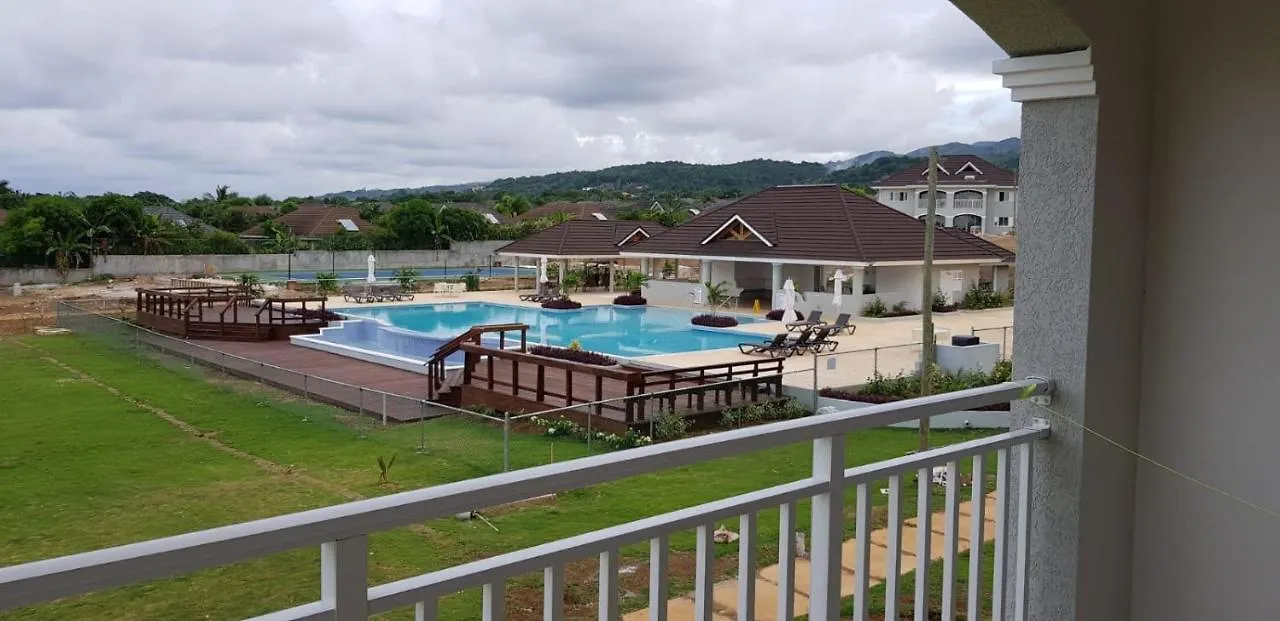 Fern Court Apartment At Richmond Jamaica